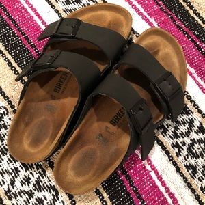 EUC Birkenstock Arizona Sandal Black 39/8